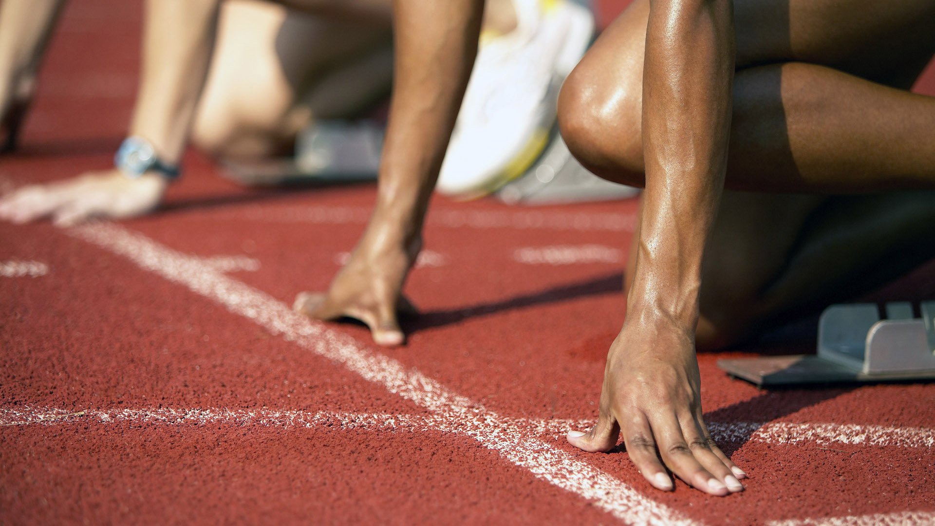 赛道与球场,当F1争冠之夜遇见詹姆斯末节接管